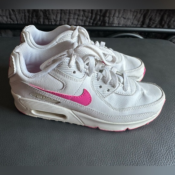Nike Other - White and Pink Nike Airmax Sneakers